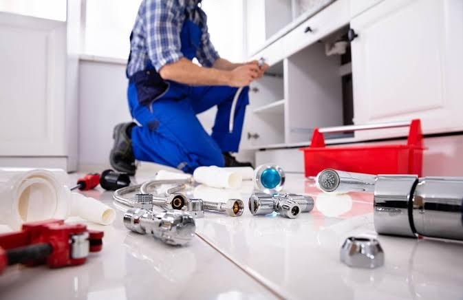 Bornova Tesisatçı</a> 
							</div>
							<div class=